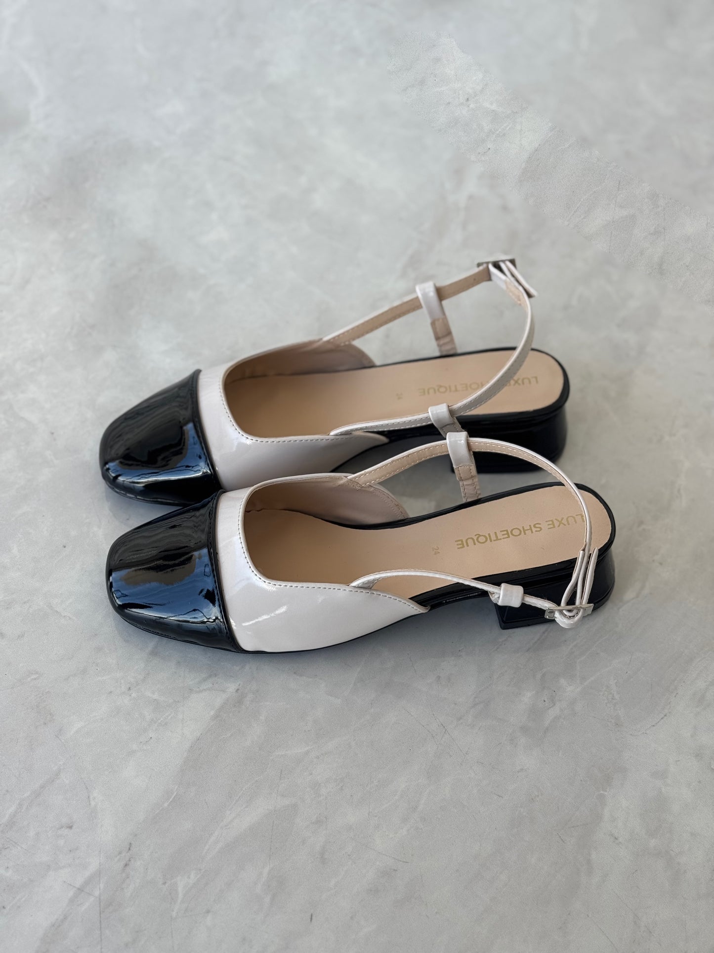 MARY FLATS