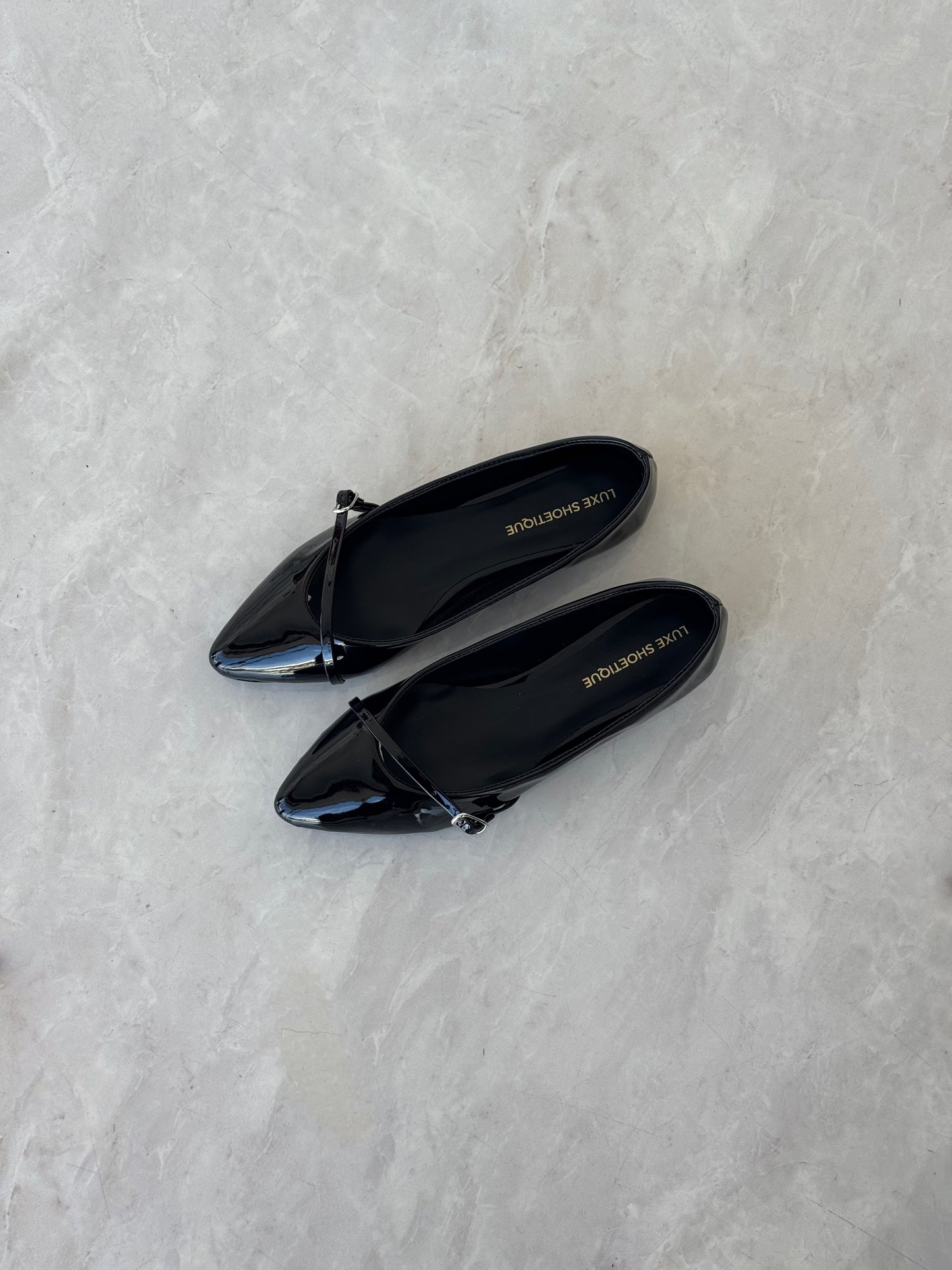 FLATS CLÁSICO NEGRO