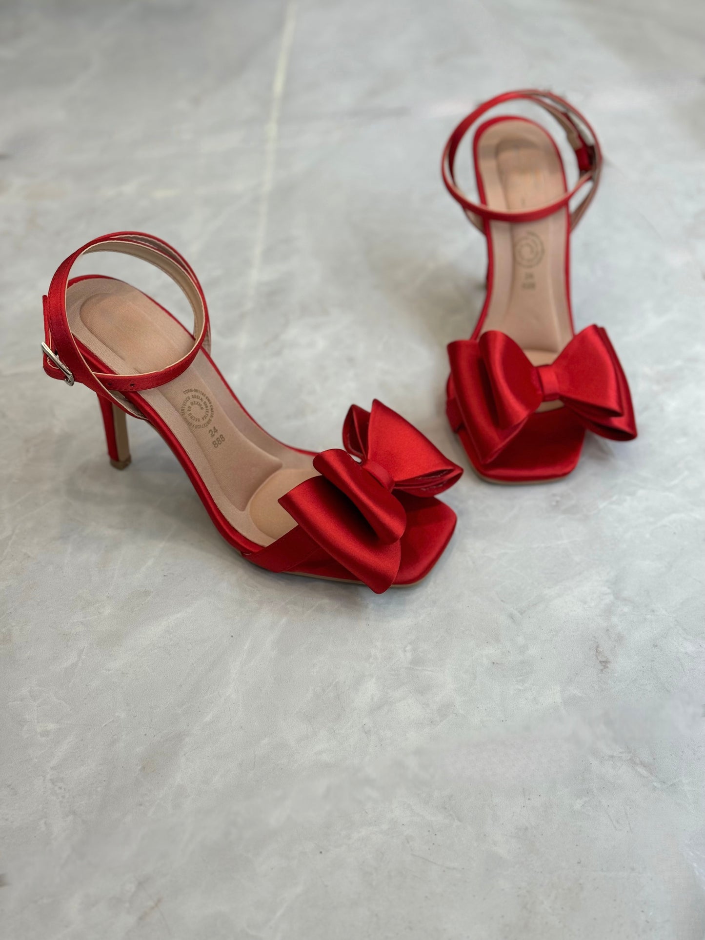 KITTY HEELS SATIN