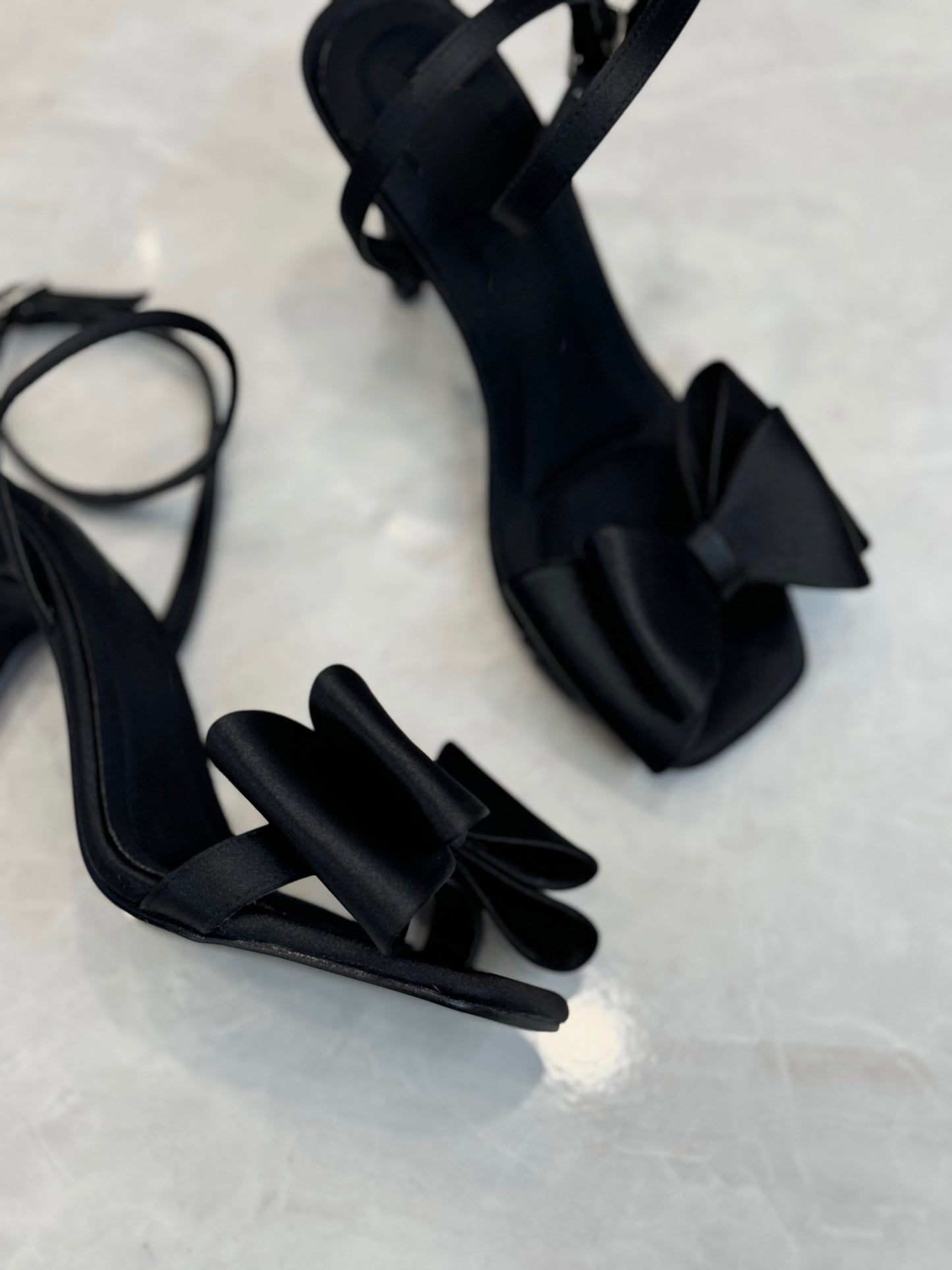 KITTY HEELS SATIN