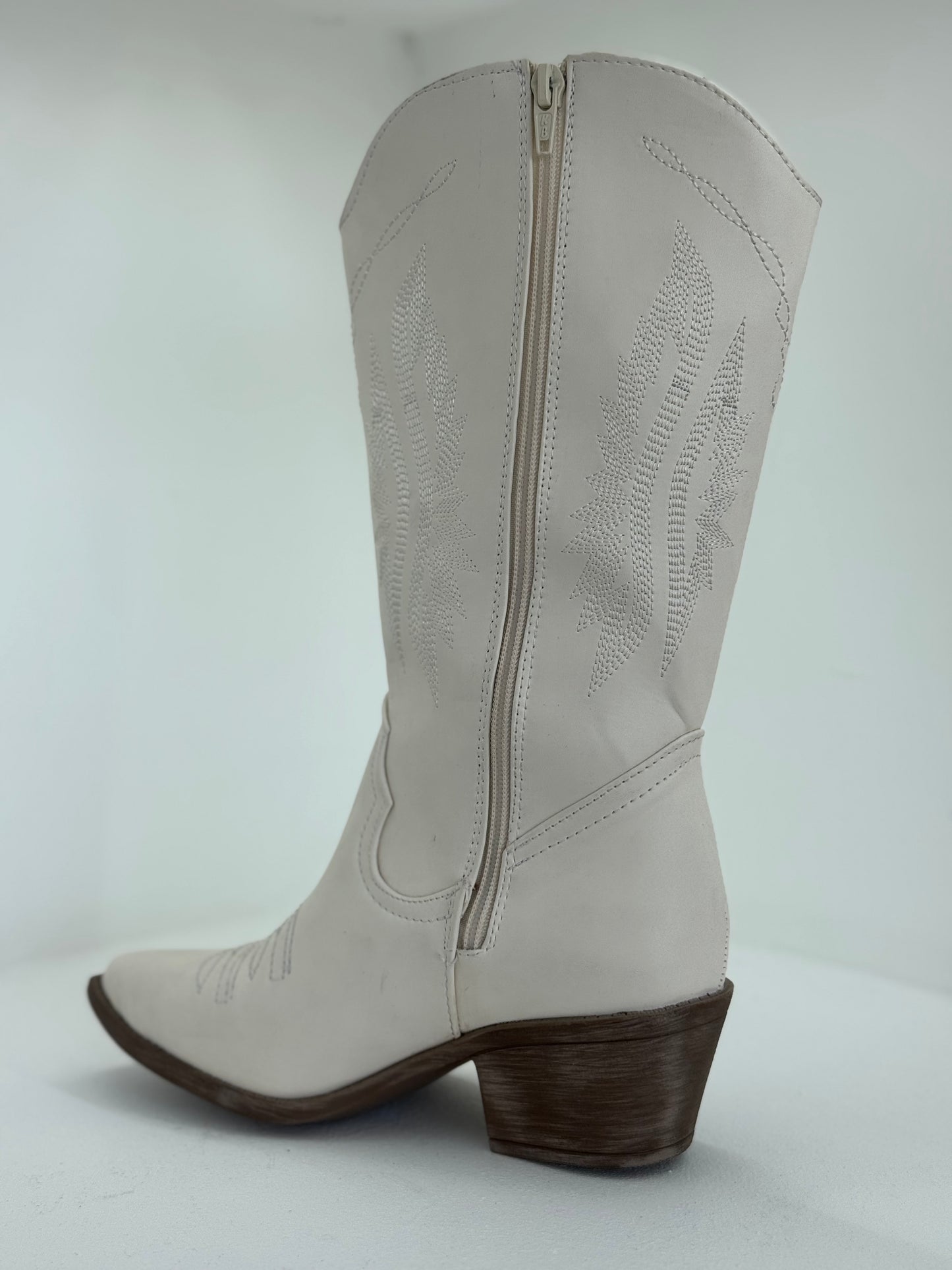 SOFI COWBOY BOOTS LATTE