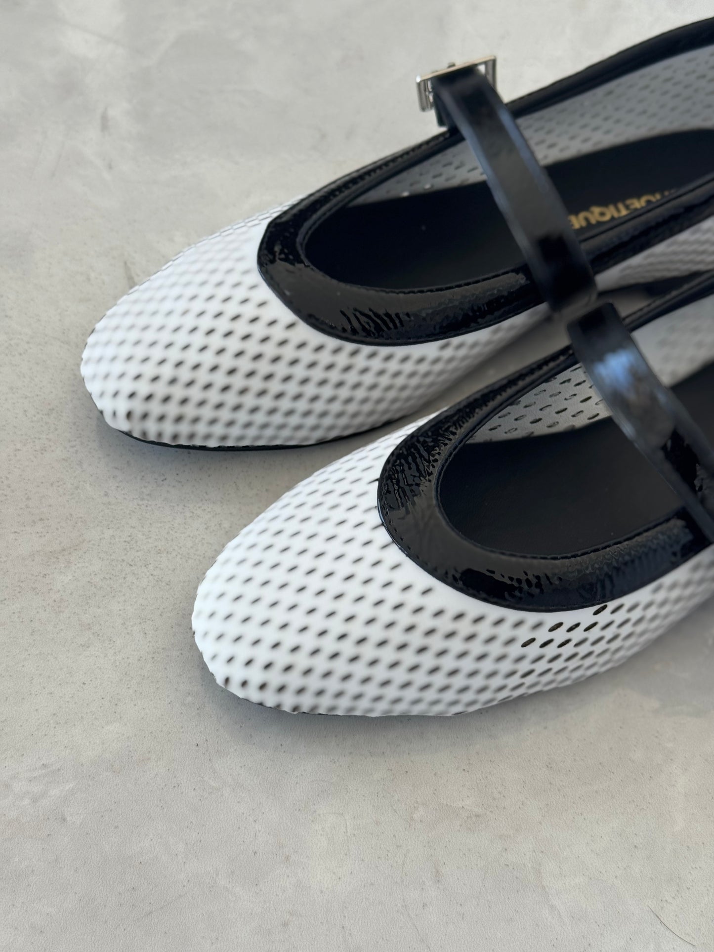 FLATS BALERINA BLACK & WHITE