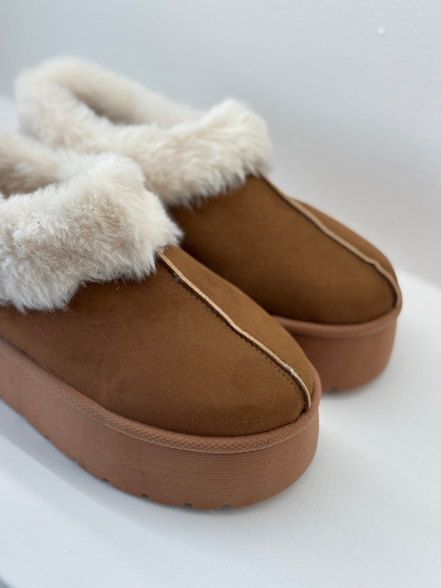 GIGI SLIPPERS CAMEL