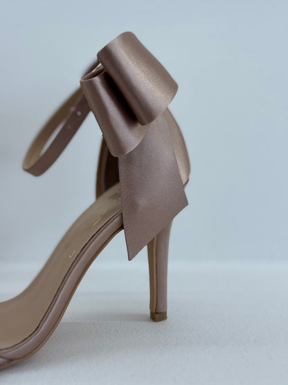KITTY HEEL SATIN NUDE