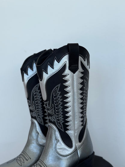 COWBOY BOOTS GALAXY