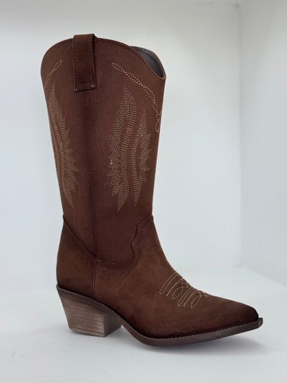 SOFI COWBOY BOOTS CAFÉ