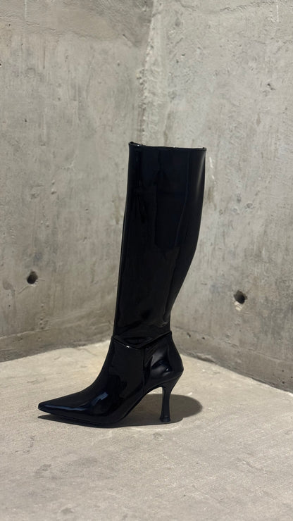 Luxe boots charol negro 🪽