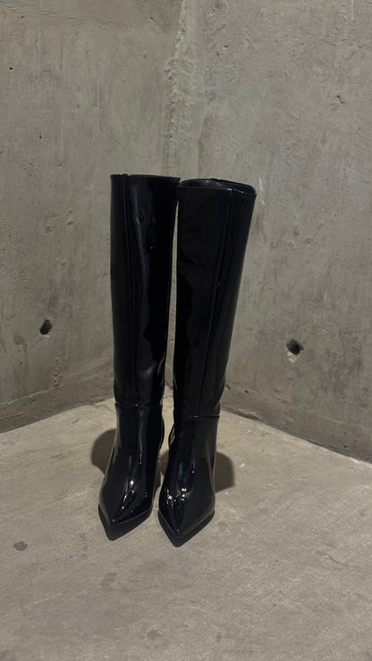 Luxe boots charol negro 🪽