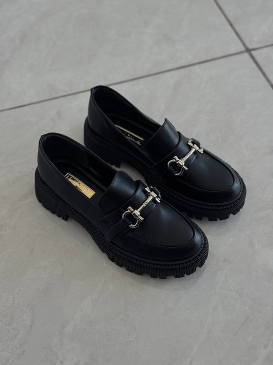 MOCASIN MATTE HERRAJE PLATA