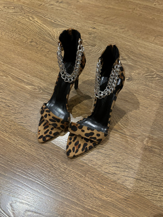 CHEETAH HEELS