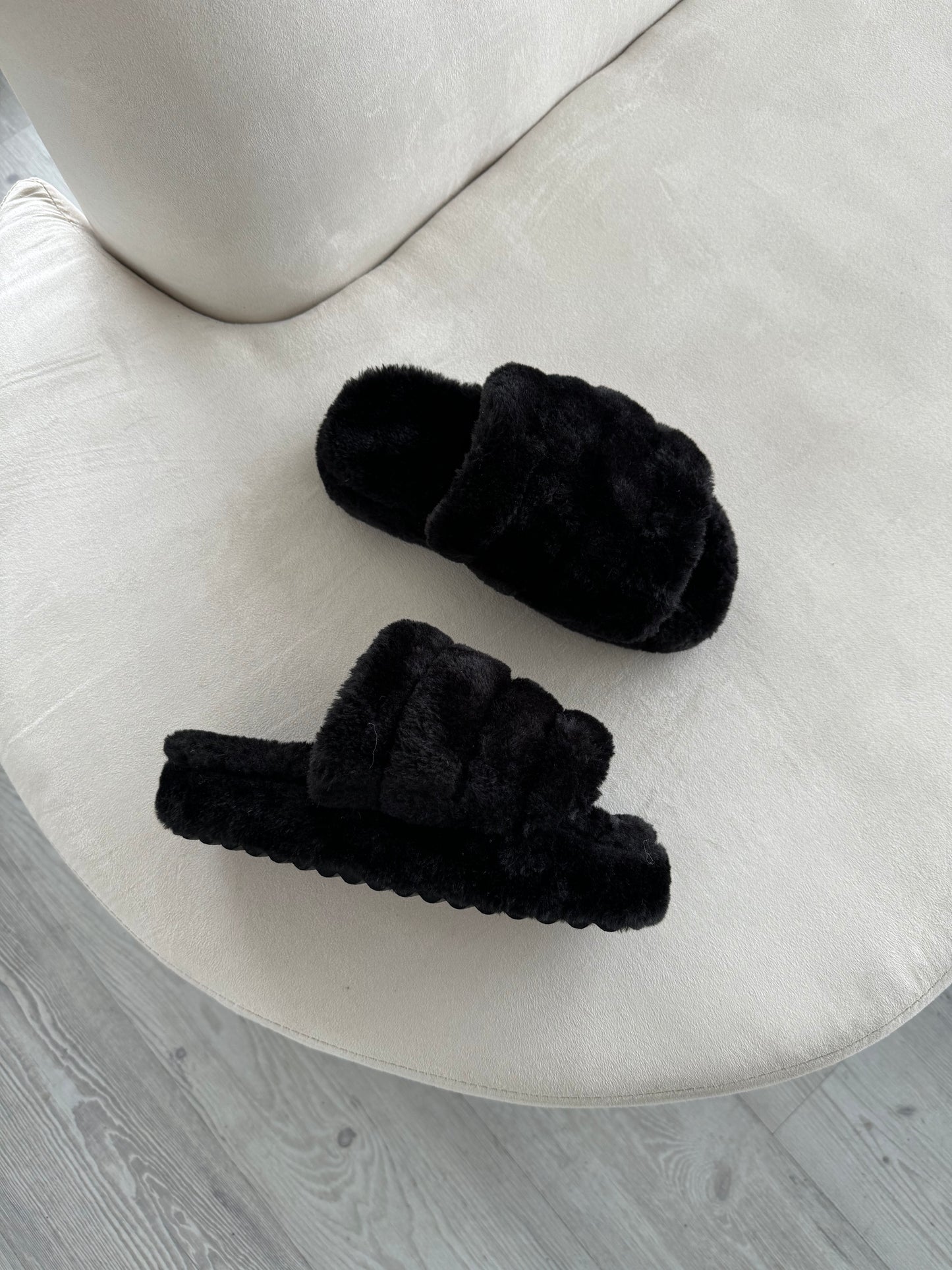 PANTUFLA  PUFFY BLACK